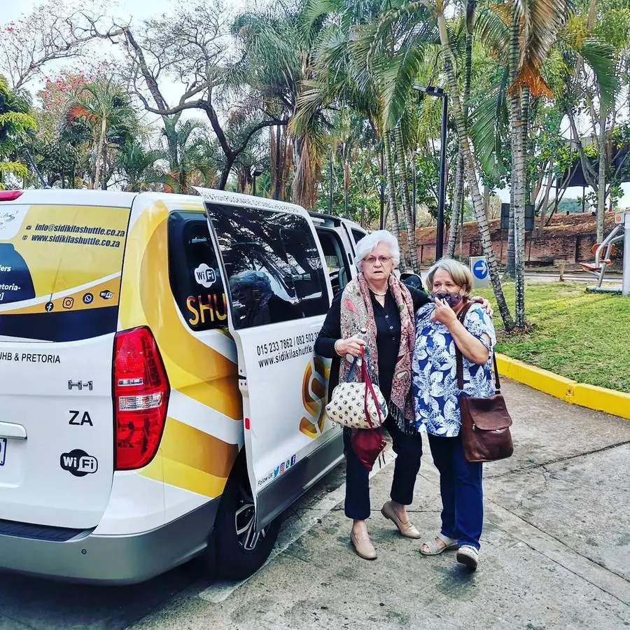 SDK Travel clients being met at their private transfer vehicle